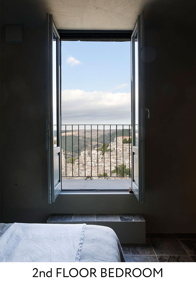 10---Second-Floor-Bedroom